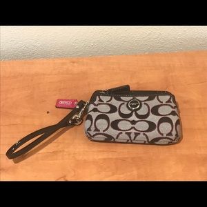 👜Coach Wristlet👜 Never Used! Price Firm!
